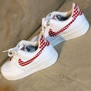 Nike Womans White and Red Checkered Sneakers